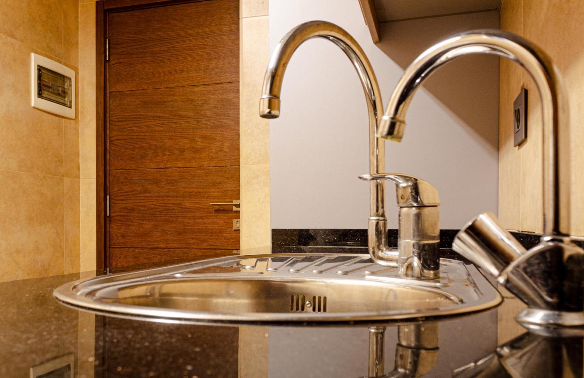 Britannia Suites ベイルート エクステリア 写真